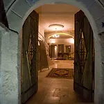 Kelebek Cave 3*